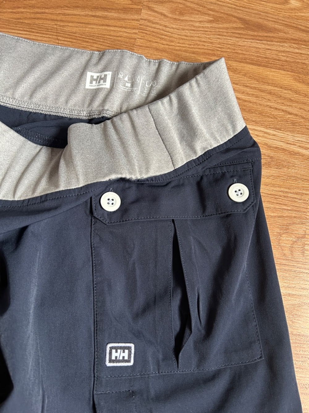 Helly Hansen Athletic Shorts with Light Gray Waistband - Picture 3 of 3